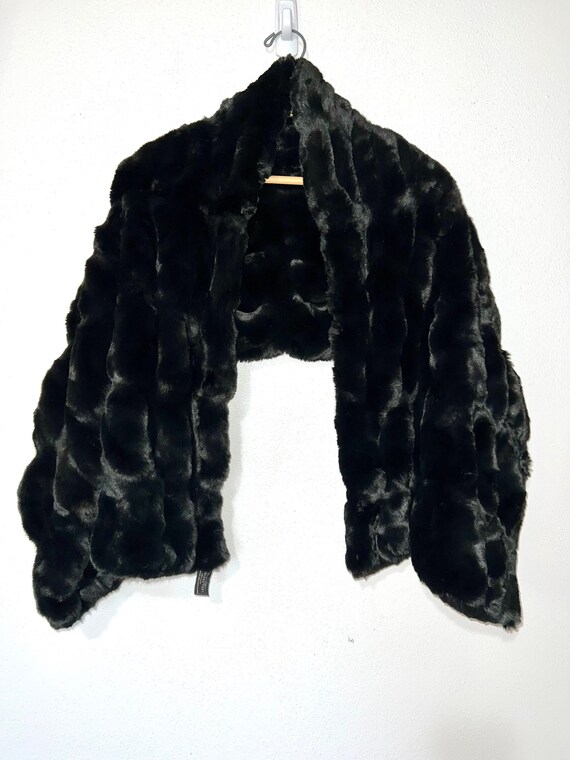 Fabulous Furs wrap/shawl/scarf