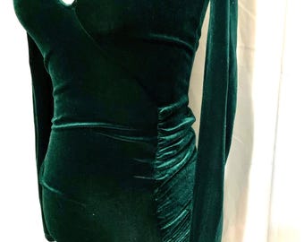 love affair velvet dress in hunter green Charmed Moments Velvet Mini Dress in Hunter Green