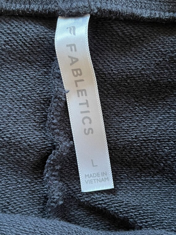 Fabletics pullover size large - image 5