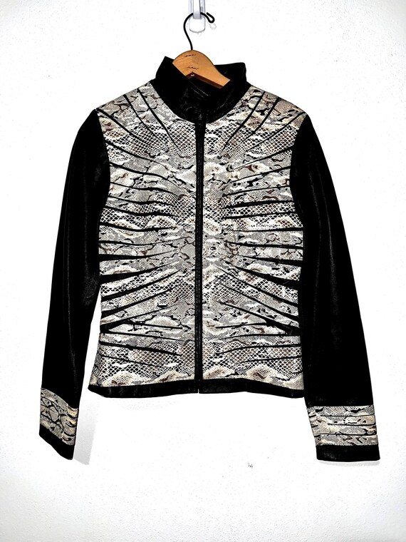 Grayse leather jacket size medium - image 1