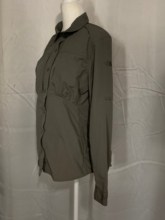 North face medium button down - image 4