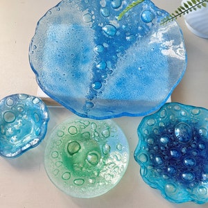 Vintage 1950s Bubble Glass Dishes in Various Sizes, MCM Mid Century Colourful Bubble Bowls, Midcentury Fused Bubble Glass, Beautiful Gifts