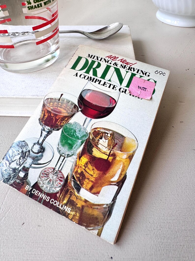 TEAVAS Mixology, kit da barista nero con misurino giapponese e supporto, set da 13 pezzi per preparare cocktail in acciaio inox, shaker Boston, colino, cucchiaio da miscelatore, pestello, bicchieri