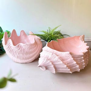 Juego de macetas grandes de cerámica con forma de concha rosa, estilo vintage canadiense de los años 80.