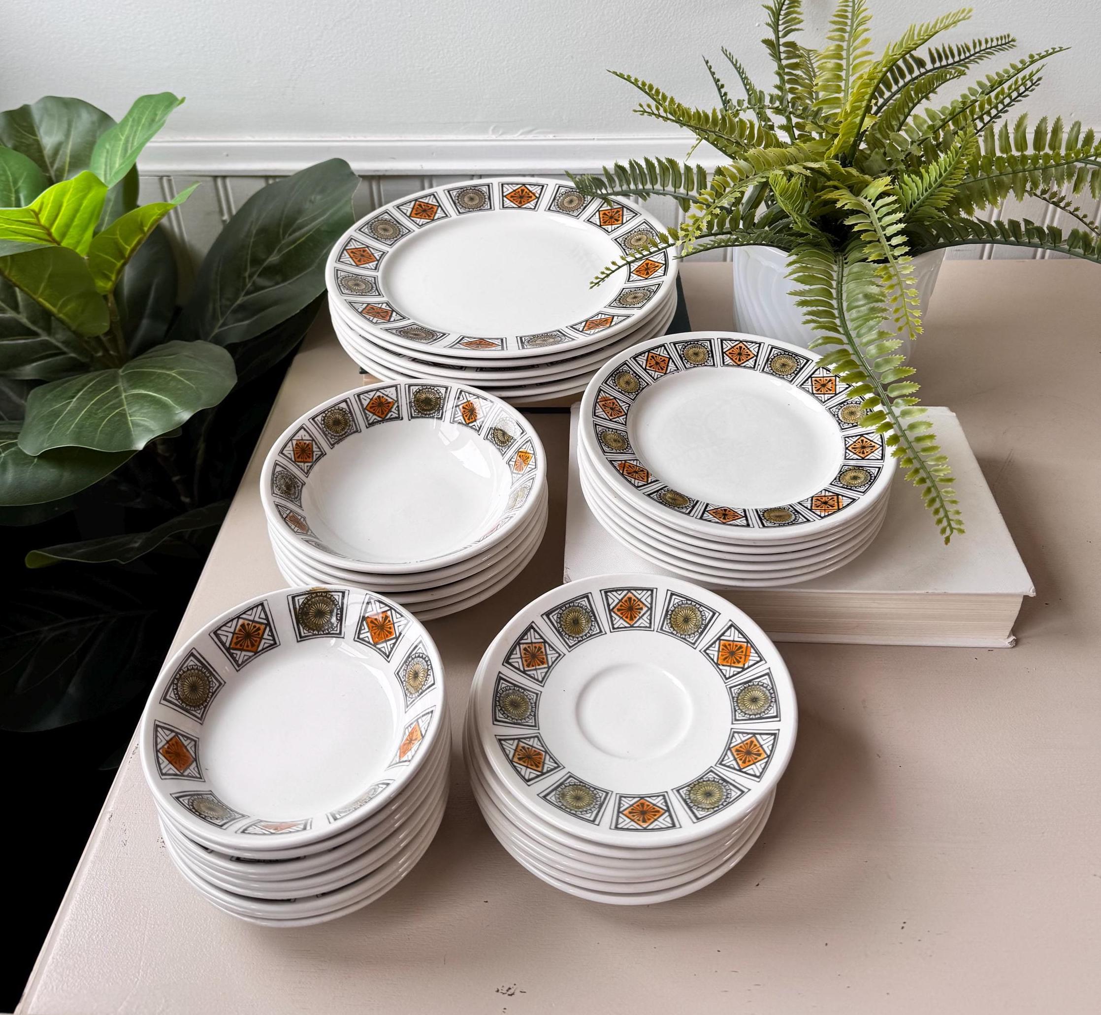 4 assiettes à dîner Kathie Winkle Romany - Ironstone