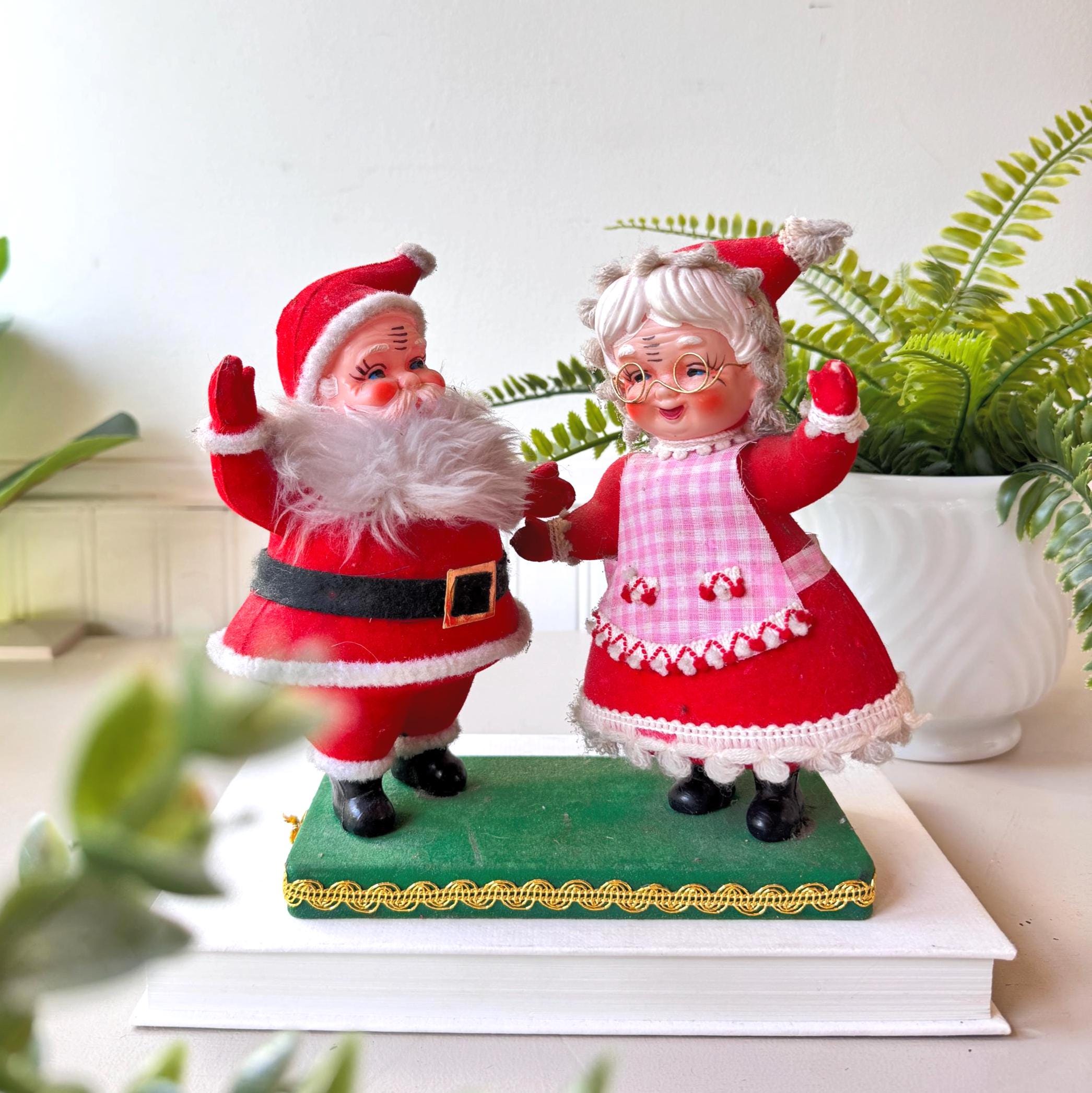 Vintage 1960s Santa & Mrs. Claus Figurine Pair on Base, MCM Mid