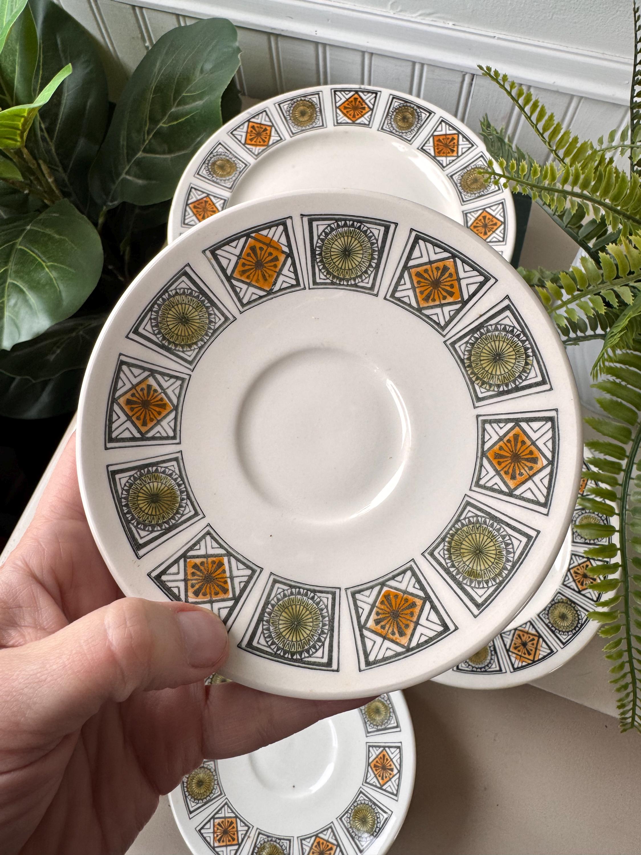 Broadhurst ヴィンテージプレート Vintage 1960s Broadhurst Ironstone 