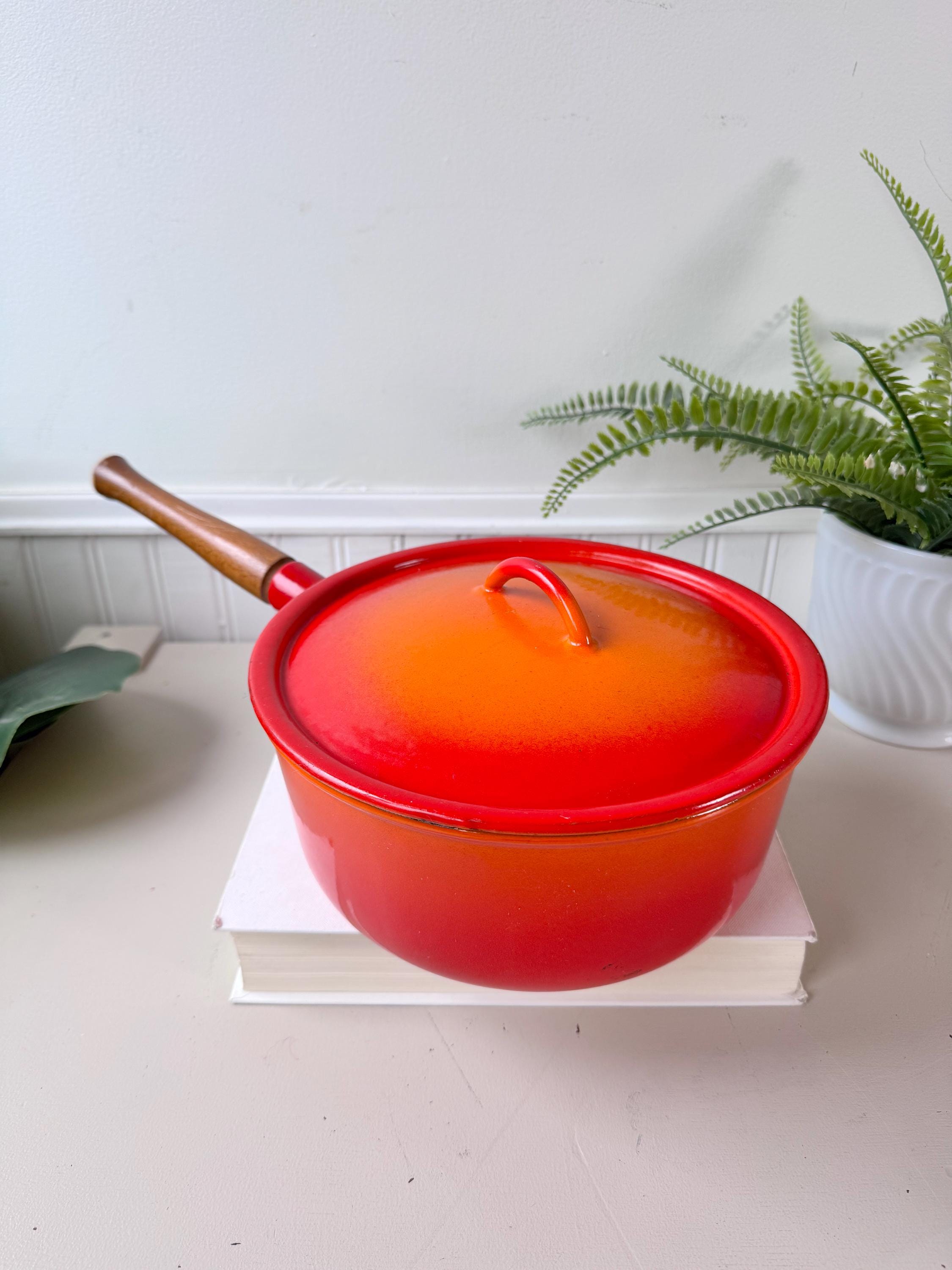 Vintage 1960s Descoware Enamelled Cast Iron Lidded Pot With Wooden
