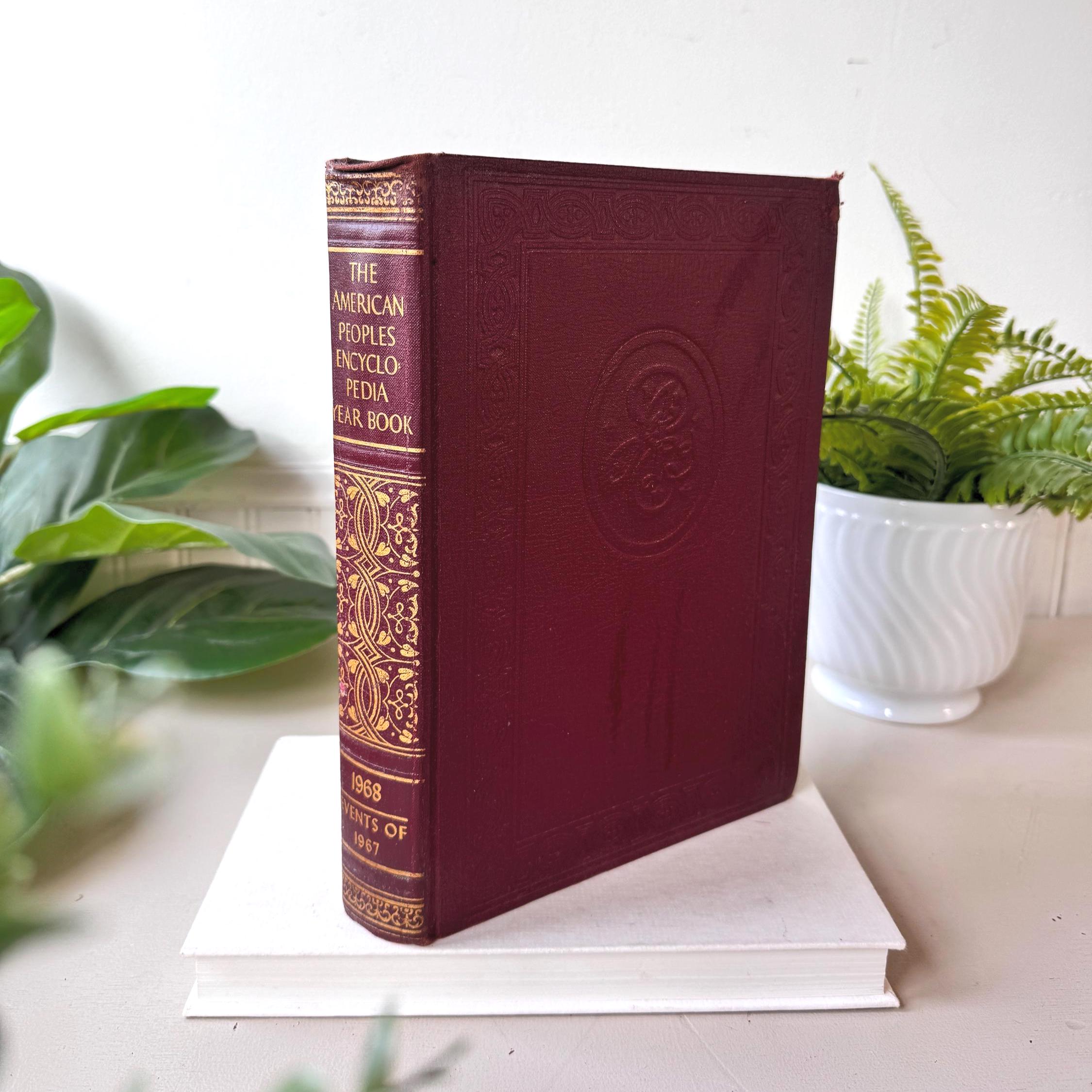 Grolier encyclopedia - Etsy 日本