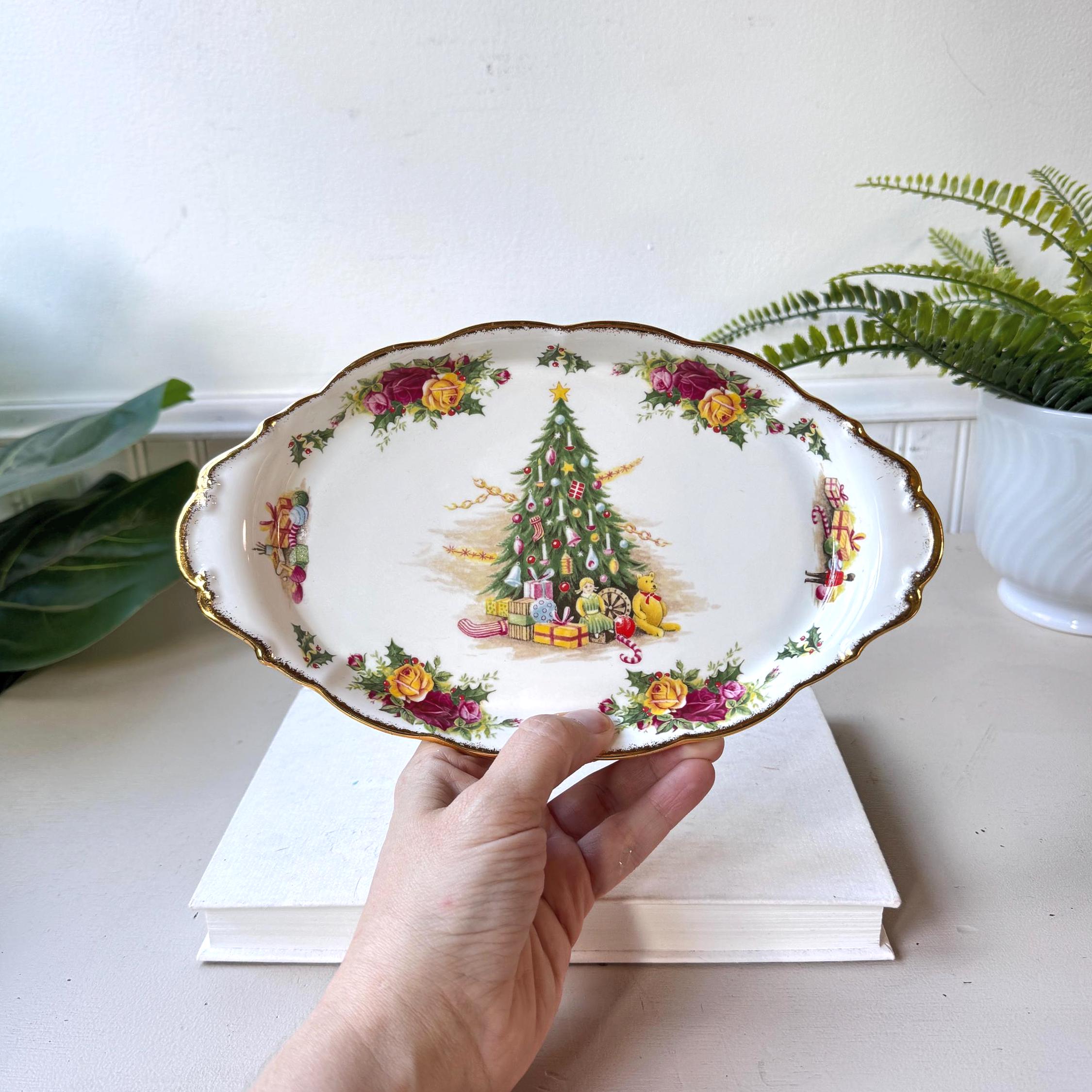✩希少品✩ ロイヤルアルバート　クリスマスマジック　トレイ Vintage 1990 Royal Albert “christmas Magic” Bone China Serving