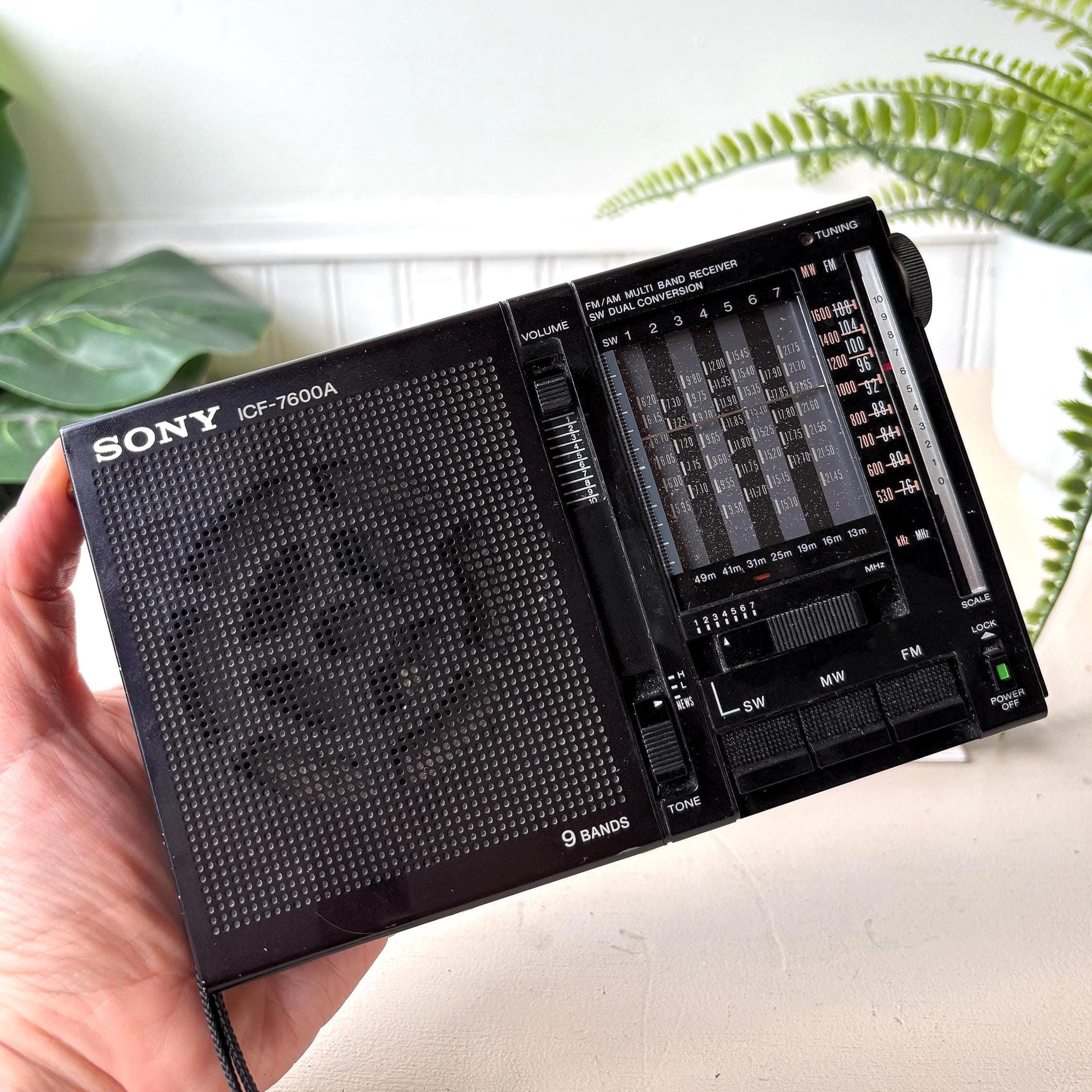 Sony ICF-7600A Shortwave Radio, Vintage 1983 FM Mw Sw 9 Band Dual