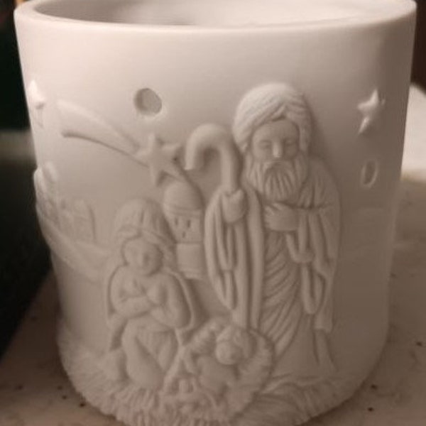 Christmas Around the World Nativity Candle Holder 541583 Bisque Porcelain tealight NIB