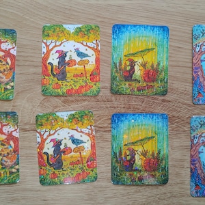 Pegatinas de vinilo holográfico y mate con estrellas de Forest Illustrations: pegatinas caprichosas de gatos brujos.