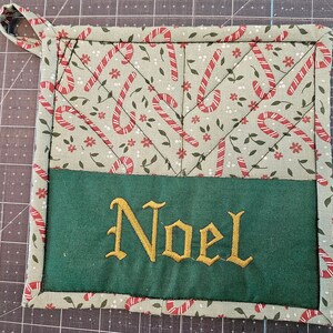 Christmas Quilted Pot Holder