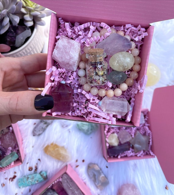 Mystery Crystal Gift Box - Crystal Meditation - Crystal Decorations -  Crystal Gifts - Crystal Collectors - Healing Crystals