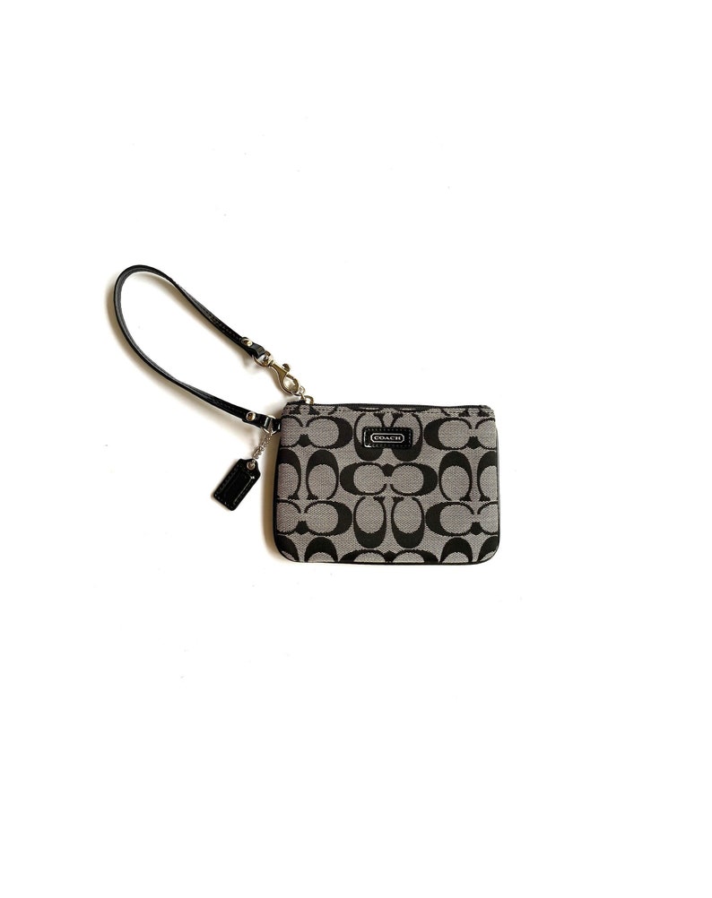 coach change wallet