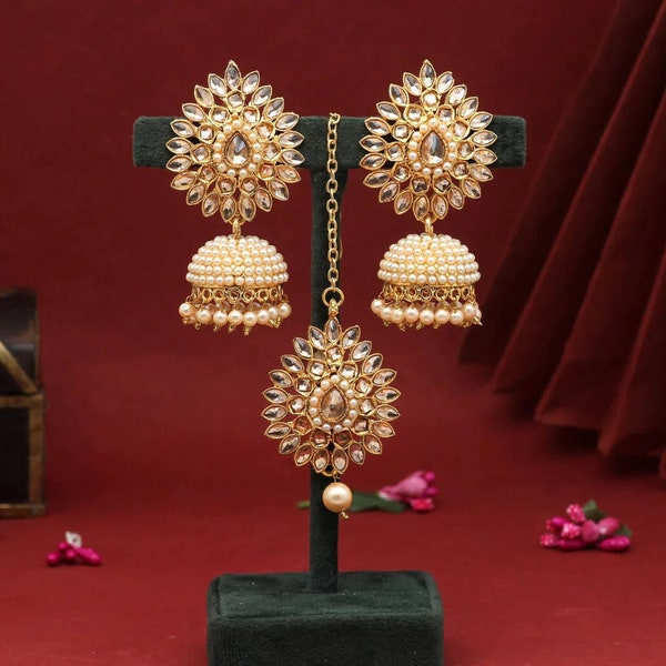 Gold Kundan Earrings with Maang Tikka | Indian Jewelry Set | Kundan Earrings with Tikka in Gold