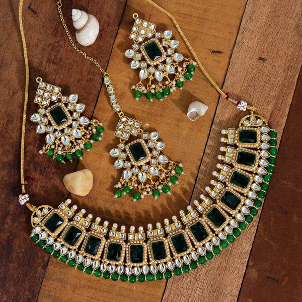 Indian Wedding Jewelry Set I Kundan Necklace Set I Necklace, Earring and Tikka Set I Statement Jewelry I Dark Green, Gold Rhinestone Set