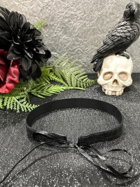  DAYANEY Black heart necklace,black choker necklaces for woman,Gothic  vintage choker Necklace,black velvet choker heart jewelry gold chain choker  as Valentines Day gifts for her: Clothing, Shoes & Jewelry