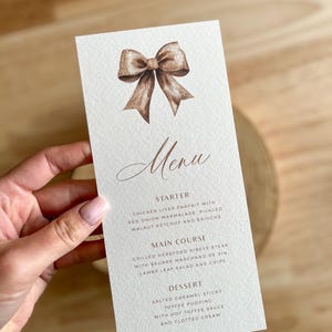 Menù di nozze elegante con fiocco dorato, segnaposto classico, decorazione da tavolo con nastro dorato, baby shower di lusso unisex, addio al nubilato, PD16
