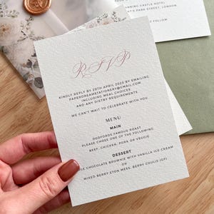 Carte RSVP, papeterie de mariage florale dorée et blanche, encart d'invitation, réception bohème extérieure élégante d'été, PD07