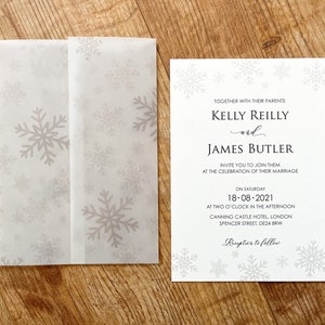 Gedruckte Schneeflocken Pergamin Wrap | Winter-Hochzeit | Klare Weihnachtsjacke für DIY Hochzeitseinladung | Falzung und Druck
