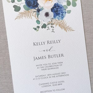 Blauw en goud bloemen bedrukte huwelijksuitnodiging | NIET-GEPERSONALISEERD MONSTER