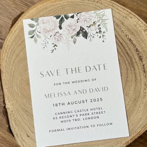 Grün und Weiß Save the Date, gedruckte Blumenhochzeitskarte, elegantes Hochzeitspapeterie, moderne minimalistische Hochzeitsfeier Einladung
