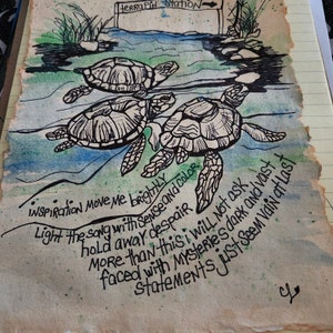 Op de afbeelding: Een aquarel- en inktillustratie op getextureerd papier met drie zeeschildpadden die in blauw en groen water zwemmen. Een bord toont Terrapin Station. De tekst luidt Inspiration move me brightly, Light the song with sense and color, hold away despair, more than this I will not ask, faced with mysteries dark and vast, statements just seem vain at last.