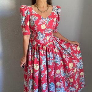 Laura Ashley vintage jaren '80 boeket petitcoat tule prom tomaat jurk gezwollen prinses bal fee feestjurk, coquette cottagecore midmaxi M/L afbeelding 4