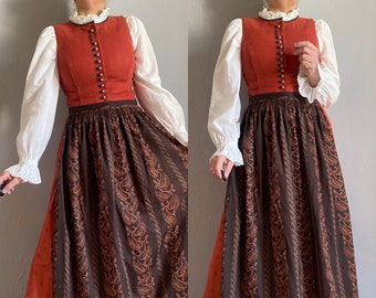 Vintage dirndl folk linen burnt orange dress & apron, pinafore Austrian naturalism cottagecore pleasant puritan gown Bavarian country M/L