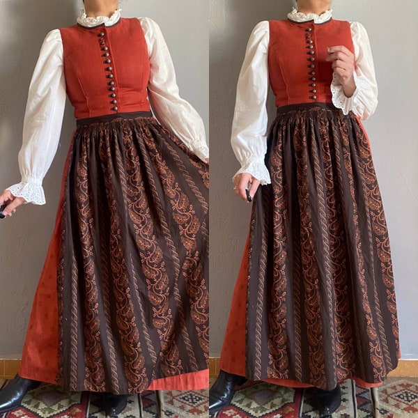 robe et tablier vintage en lin folklorique dirndl orange brûlé, salopette chasuble naturalisme autrichien cottagecore agréable robe puritaine pays bavarois M/L