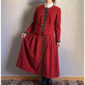 Vintage 80s Austrian Trachten rustic cotton linen suit, moss & red gingham jacket pleated skirt set, countryside folk 44 2X