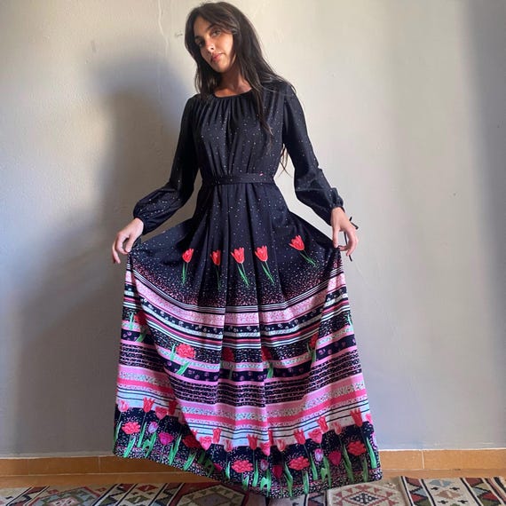 Vintage 70s Floral Maxi Dress, Tulip Border Print, Guest Wedding 38 M