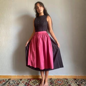 Österrikisk dirndlklänning och förkläde från 70-talet, bomullsfolkpinafore, präriebygd XS S