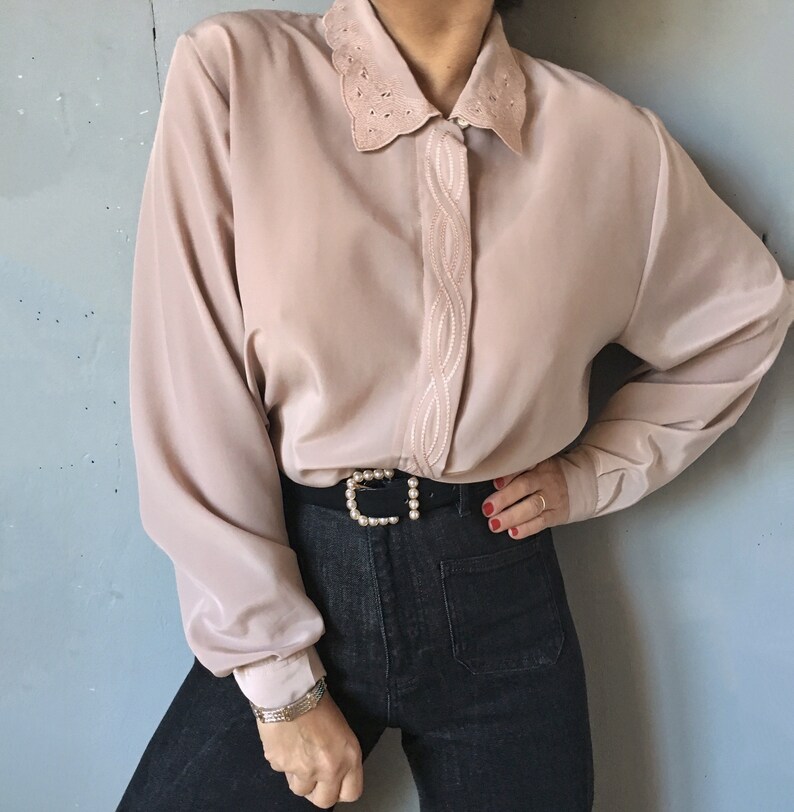 Vintage Minimalist Embroidered Classic Dainty Nude Shirt, Academia Elegant Button up Lace Collar