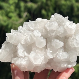 Large FLUORESCENT White Dogtooth/Columnar Calcite from Chenzhou, Hunan, China