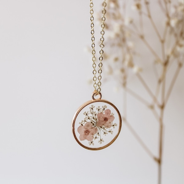 Queen Anne's Lace and Pink Pressed Wildflower Necklace | Resin Necklace | Dried Wildflowers | Handmade | Pendant | Real Flower