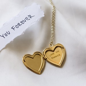 Custom Handwriting Engraved Heart Locket Necklace | Pressed Wildflower Resin Jewelry