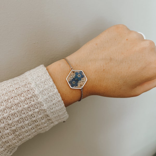 Forget-Me-Not and Queen Anne's Lace Pressed Wildflower Bracelet | Resin Bracelet | Dried Wildflowers | Bridesmaid Gift | Real Flower