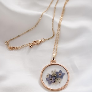 Forget-Me-Not and Queen Anne&#39;s Lace Pressed Wildflower Necklace | Resin Necklace | Dried Wildflowers | Mother&#39;s Day Gift | Real Flower