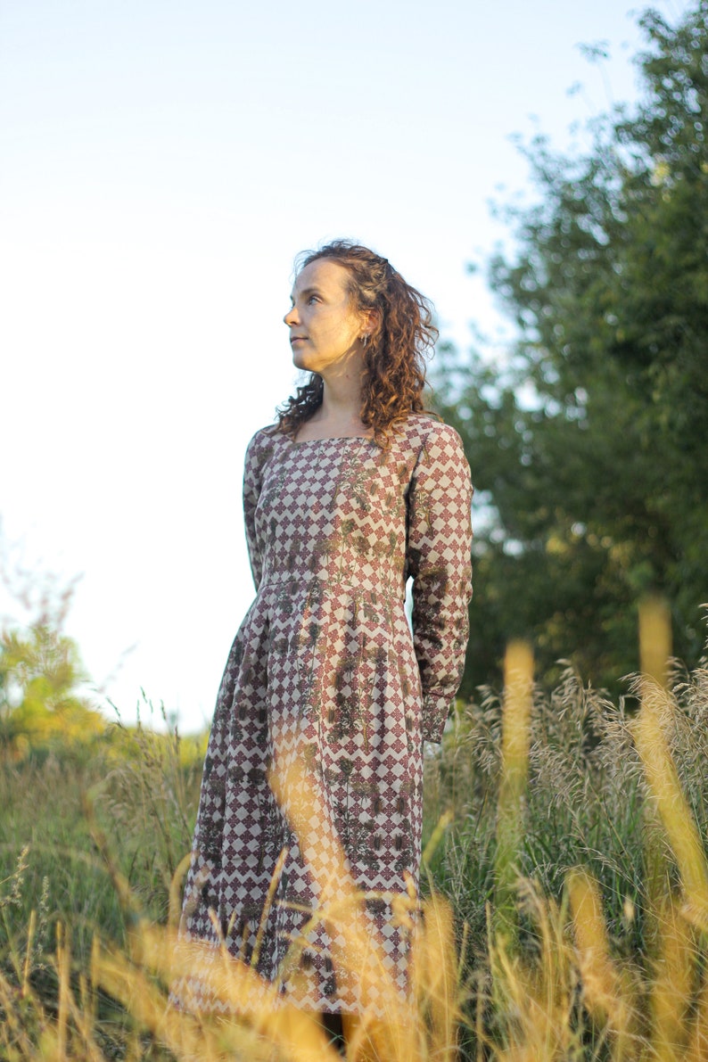 linen dress with author's print image 3