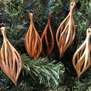 Set of 5, 3D Swirl Christmas Ornaments, various wood tones.