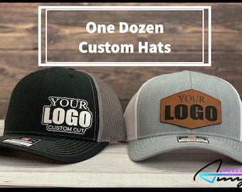Una docena de parches de cuero personalizados, estilo de gorra de camionero snapback con panel Richardson 112-6, diseño de logotipo personalizado