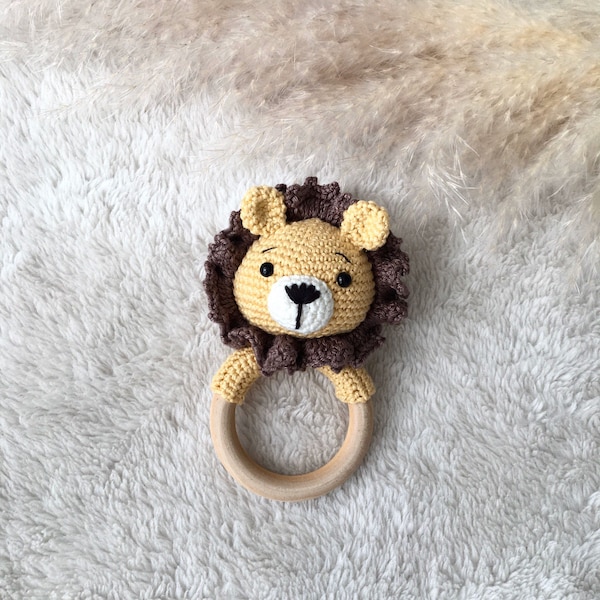 Lion rattle, Lion Amigurumi,  crochet rattles, crochet toy, Baby rattle, tether toy, immediate delivery