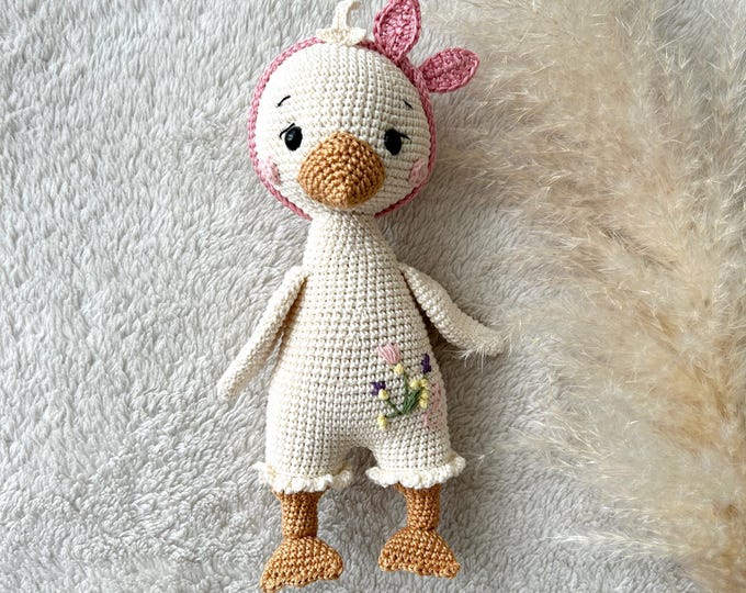 Handmade Crochet Duck Toy: Organic Cotton Amigurumi Doll, Natural Cotton, Babyshower
