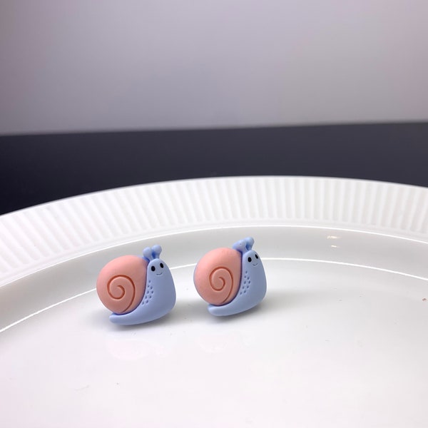 Mr.Snails earrings/Animal Earrings/Cute Earrings/Christmas Gift/Cute stud