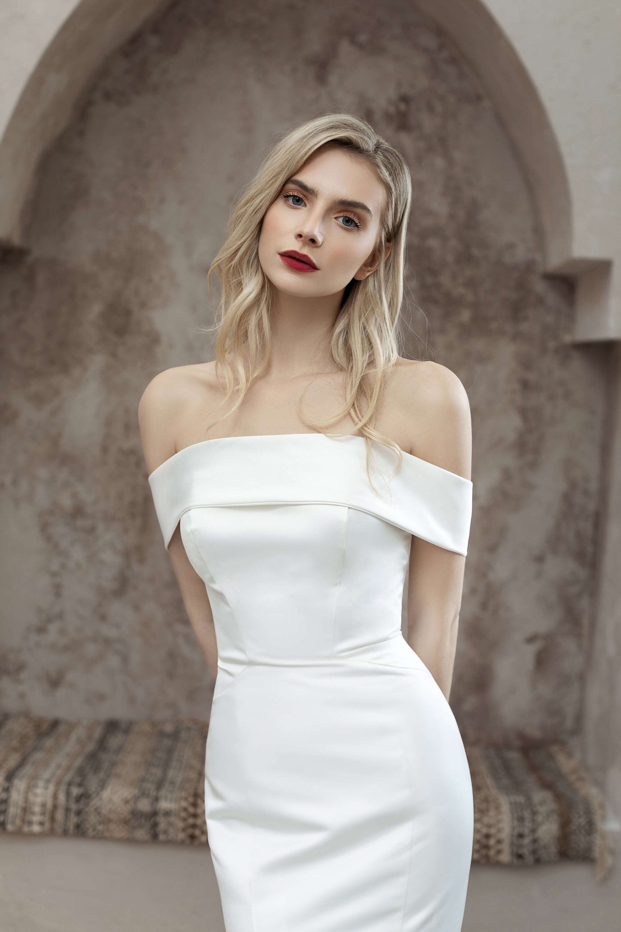 Off The Shoulder Mermaid Simple Pleats Zipper Back Bridal Dresses
