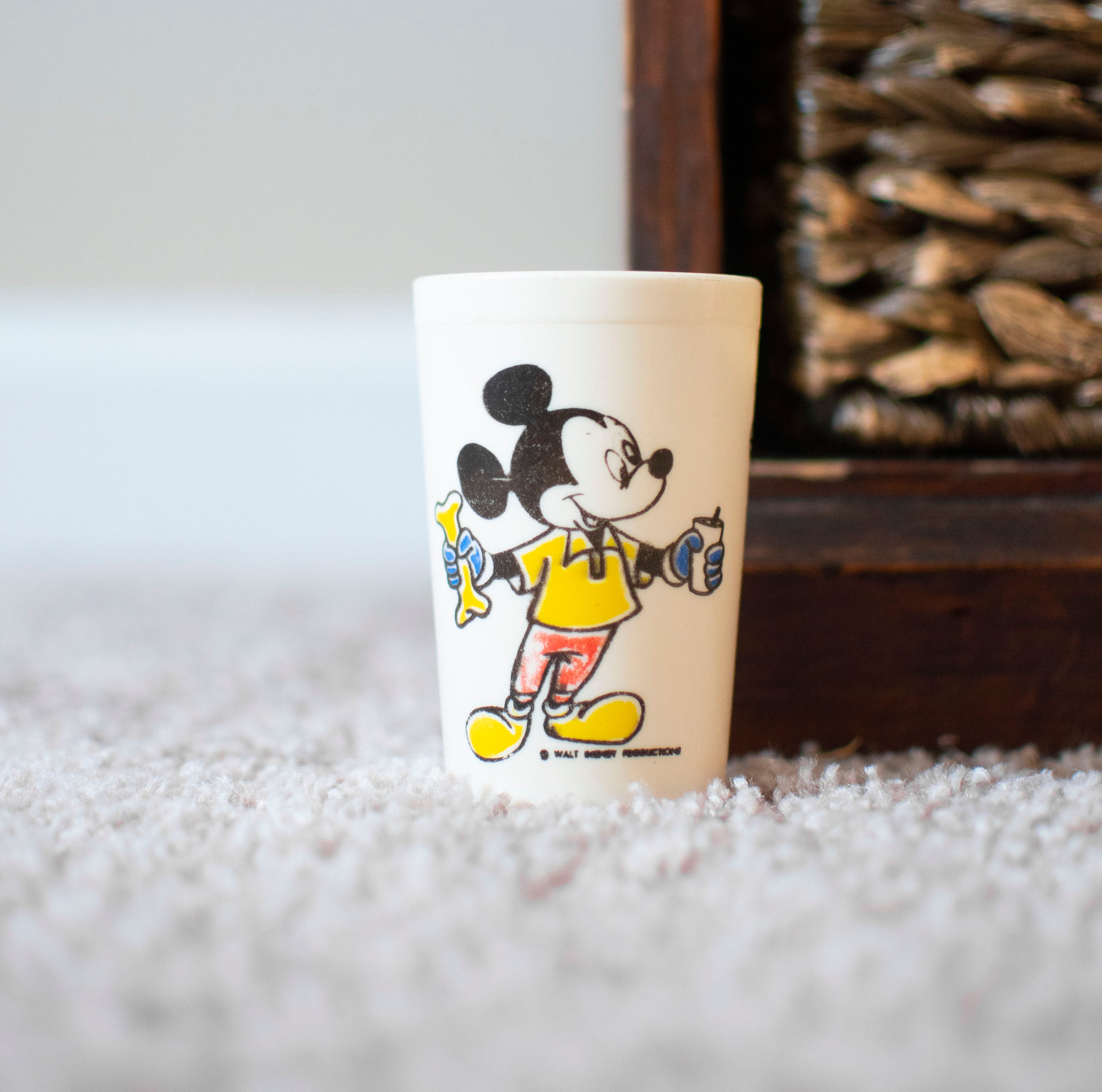 350ML Disney Mickey Mouse Coffee Mugs with Spoon Cartoon Daisy Milk Cups  Creative Fashion Handle Kids Minnie Water Cup Tumbler