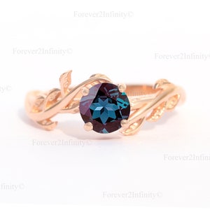 Vintage Alexandrite Ring, Round Alexandrite Engagement Ring, Solitaire Teal & Purple Alexandrite Ring, Leaf Promise Ring Bridal Anniversary